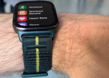 Motorola Moto Watch Fit, Smartwatch dengan Daya Tahan Baterai 16 Hari dan GPS Bawaan