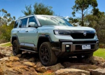 Belum Rilis di Indonesia, Intip Spesifikasi SUV Hybrid Premium Denza B8