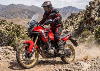QJMotor Tourino 250 DX, Motor Adventure Entry-Level dengan Mesin Parallel Twin yang Halus