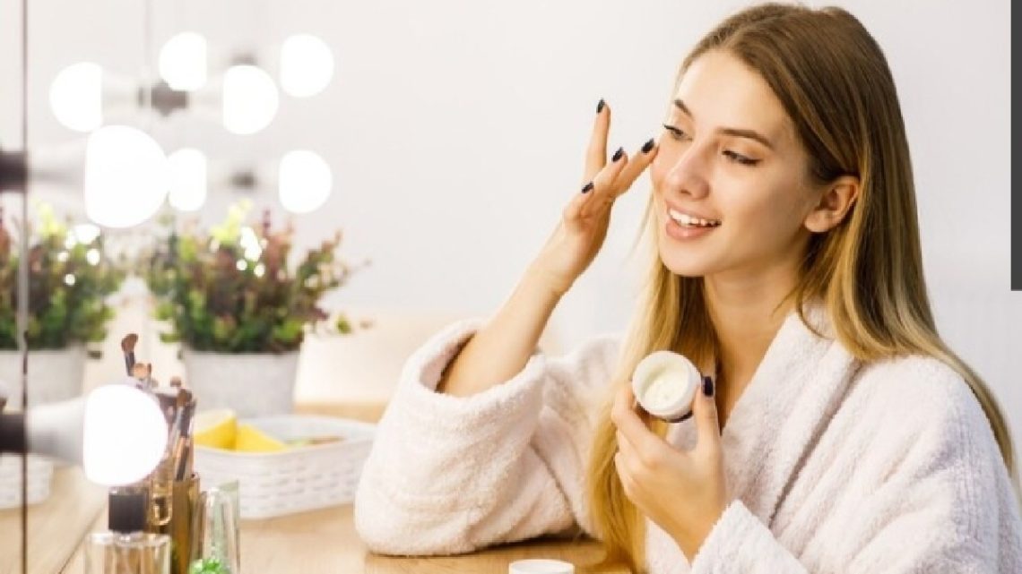 Bye-Bye Kulit Kusam! Inilah 4 Cream Siang Malam Wardah untuk Mencerahkan Wajah