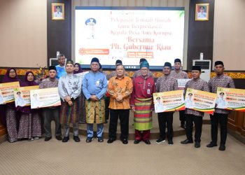 Pengabdian Berbuah Umrah, Guru Teladan dan Kepala Desa Apresiasi Program CSR BRK Syariah