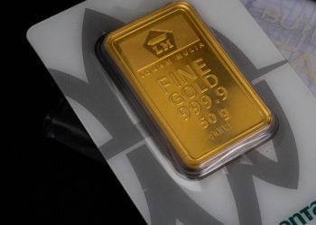 Harga Emas di Pegadaian Hari Ini Kompak Turun, Cek Selengkapnya di Sini