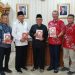 Alquran Berornamen Tionghoa Simbol Pengikat Silaturrahmi PSMTI dan LAM Riau
