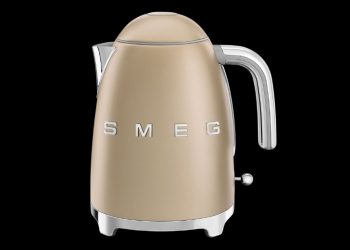 SMEG KLF03 Kettle, Teko Listrik Retro Rp4,6 Juta dengan Fitur Keamanan Ganda