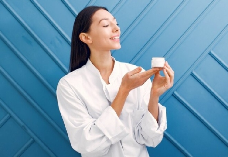 Rekomendasi Produk Skincare Skintific untuk Mengatasi Flek Hitam di Usia 40 Tahun ke Atas