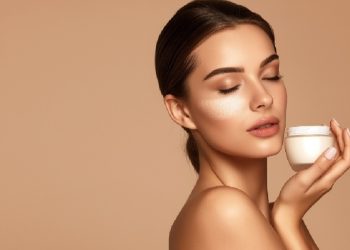 Rekomendasi 5 Skincare Facetology untuk Wajah Glowing dan Skin Barrier Terjaga