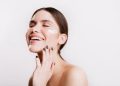 Rekomendasi Sunscreen dengan Efek Tone Up, Solusi Mencerahkan Auto Glowing