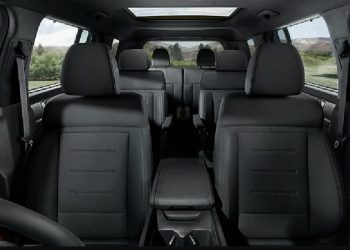 Simak Interior The All New SANTA FE Dibekali Port USB-C