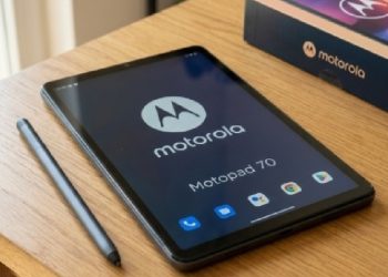 Motorola Resmi Luncurkan Motopad 70, Tablet 5G Tipis dengan Baterai 10.200 mAh