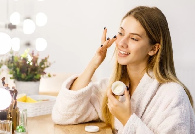 Rekomendasi Sunscreen Implora untuk Mengatasi Flek Hitam di Wajah