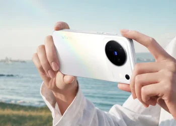 Vivo X500 Resmi Meluncur dengan Chipset Dimensity 9600M