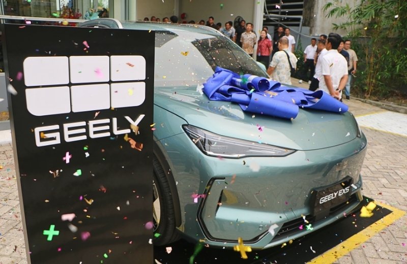 Perkuat Jaringan di Sumatera, Geely Buka Diler ke-51 di Pekanbaru