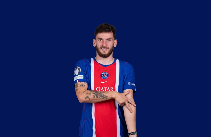 Kabar Duka, PSG Kehilangan Khvicha Kvaratskhelia Usai Kemenangan atas Barcelona