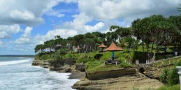 3 Tempat Wisata di Pangandaran yang Wajib Dikunjungi, Salah Satunya Pantai Batu Hiu