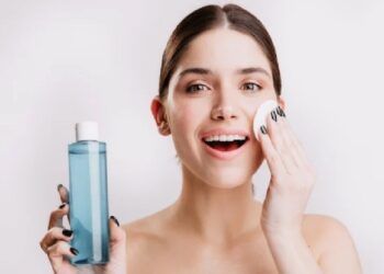 Rekomendasi 4 Toner untuk Mencerahkan Wajah dan Meratakan Warna Kulit