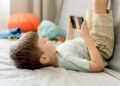 4 Rekomendasi HP untuk Anak-anak Sesuai Aktivitasnya