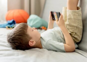 4 Rekomendasi HP untuk Anak-anak Sesuai Aktivitasnya