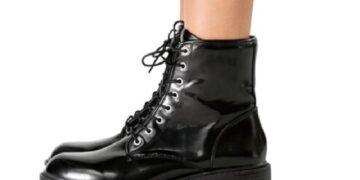 8 Rekomendasi Sepatu Boots Wanita dengan Tampilan Stylish