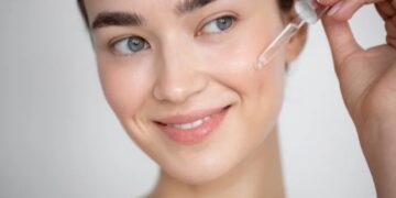 4 Serum Avoskin Mengatasi Masalah Pori-Pori Besar di Wajah