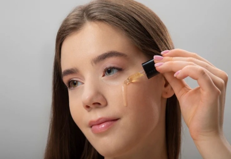 Rekomendasi 7 Peeling Serum Lokal Terbaik Beri Efek Mencerahkan